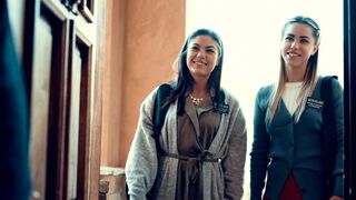 Szomorú történet vallásos, de lezbi zsenge lányokról