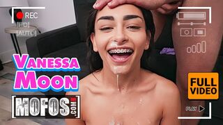 Sovány afró amerikai Vanessa Moon megküzd jmac óriási farkával minden pózban